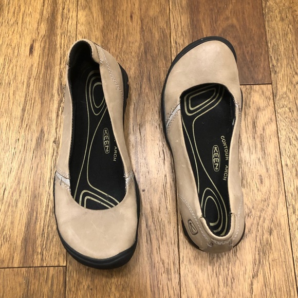 Keen size 7 leather slip on shoes flats contour arch - Picture 2 of 10